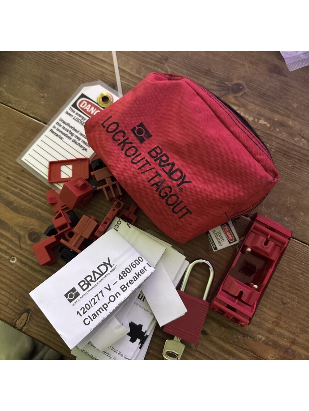 Brady LOCKOUT/Tagout Bag Locks Breakers